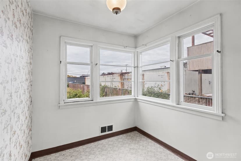 Property photo for 220 S Tobin Street, Renton photo 19