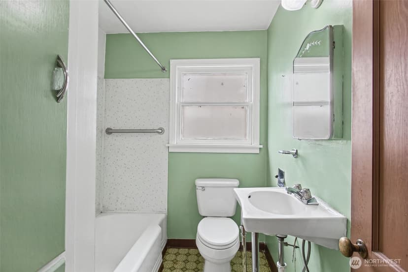 Property photo for 220 S Tobin Street, Renton photo 27