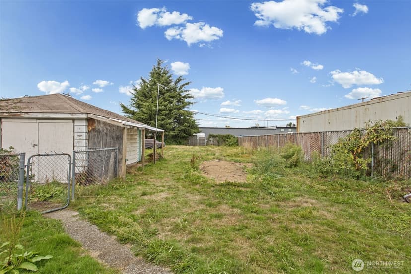 Property photo for 220 S Tobin Street, Renton photo 32