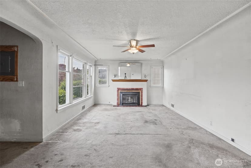 Property photo for 220 S Tobin Street, Renton photo 8