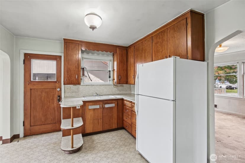 Property photo for 220 S Tobin Street, Renton photo 16
