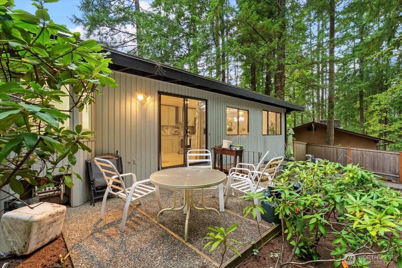 Property photo for 4220 159th Avenue SE, Bellevue photo 27