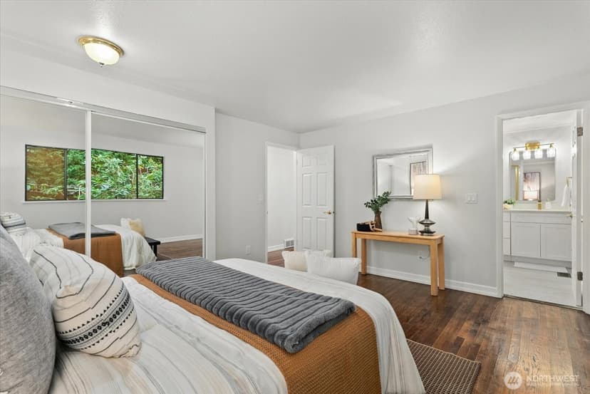 Property photo for 4220 159th Avenue SE, Bellevue photo 18