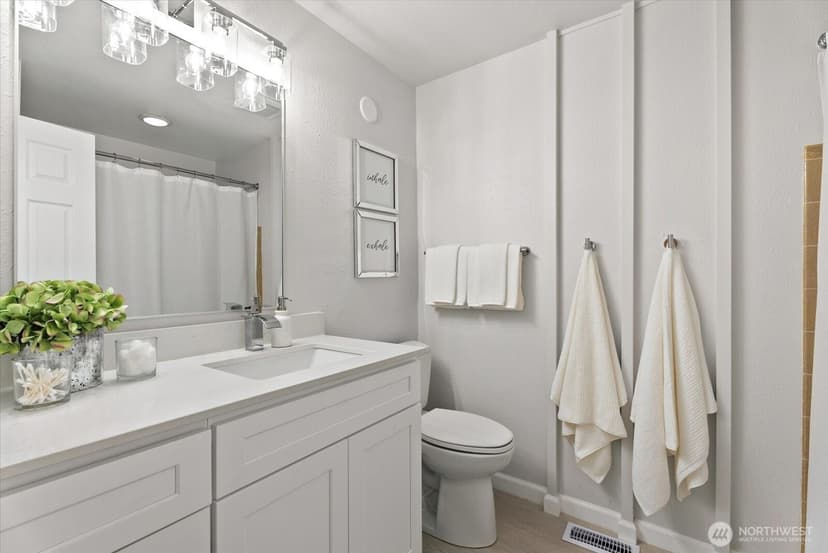 Property photo for 4220 159th Avenue SE, Bellevue photo 14