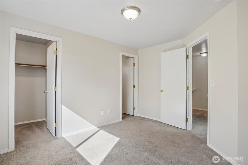 Property photo for 10512 56th Drive NE, Marysville photo 24