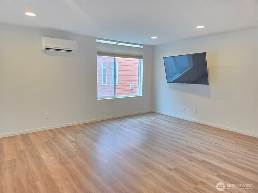 Property photo for 4052 Martin Luther King Jr Way S, Seattle photo 14