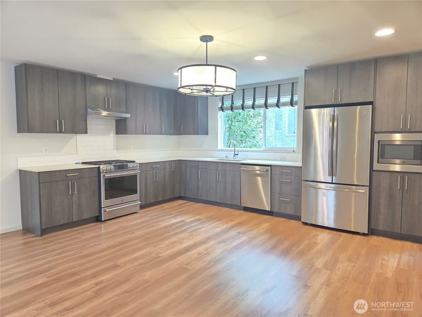 Property photo for 4052 Martin Luther King Jr Way S, Seattle photo 8