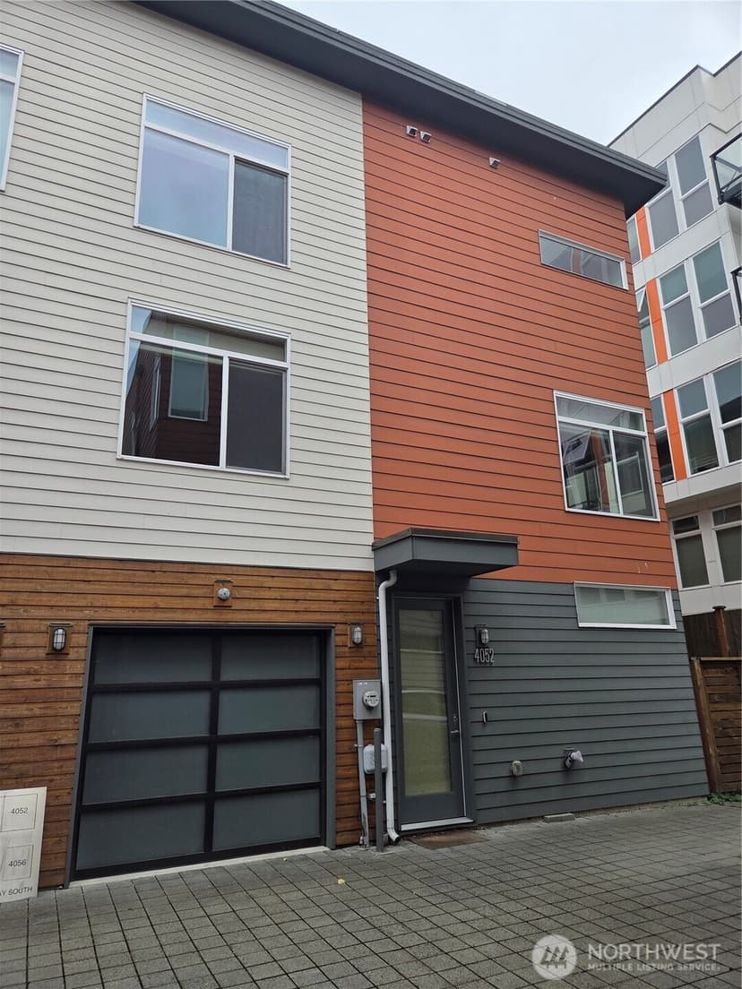 Property photo for 4052 Martin Luther King Jr Way S, Seattle