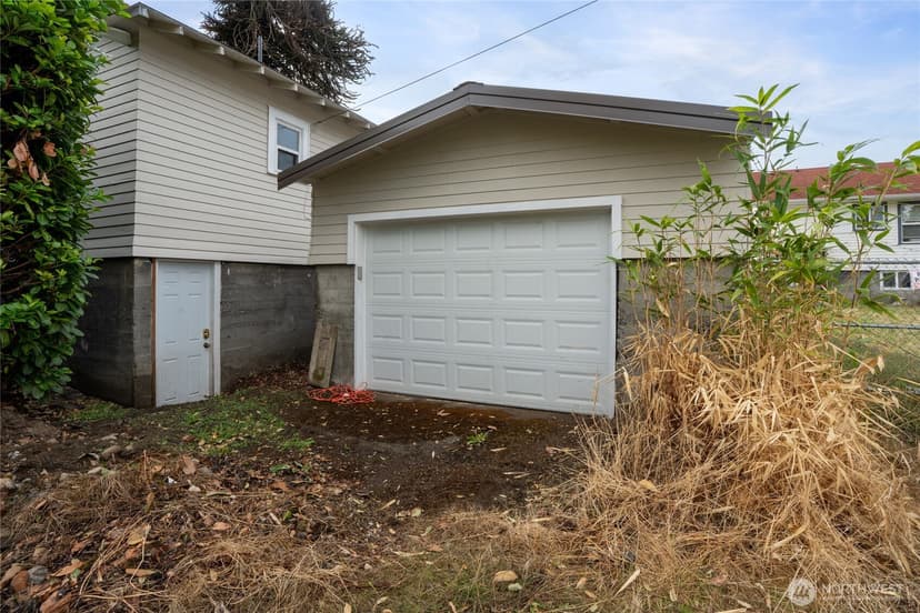 Property photo for 1813 S 23rd Street, Tacoma photo 33