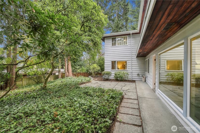 Property photo for 8515 27th Avenue NE, Seattle photo 31