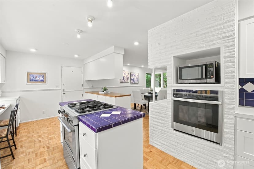 Property photo for 8515 27th Avenue NE, Seattle photo 14