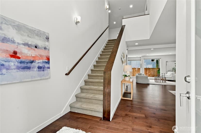 Property photo for 13768 Wayne Place N, Seattle photo 10