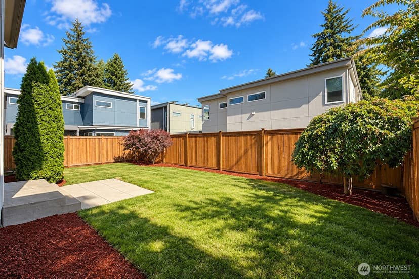 Property photo for 13768 Wayne Place N, Seattle photo 27