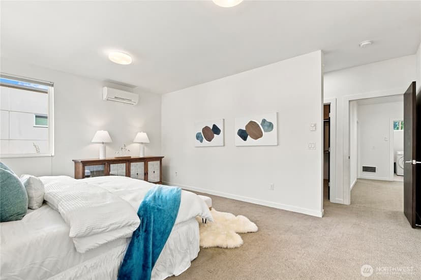 Property photo for 13768 Wayne Place N, Seattle photo 17