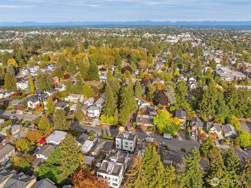 Property photo for 8541 14th Avenue NW #B, Seattle photo 33