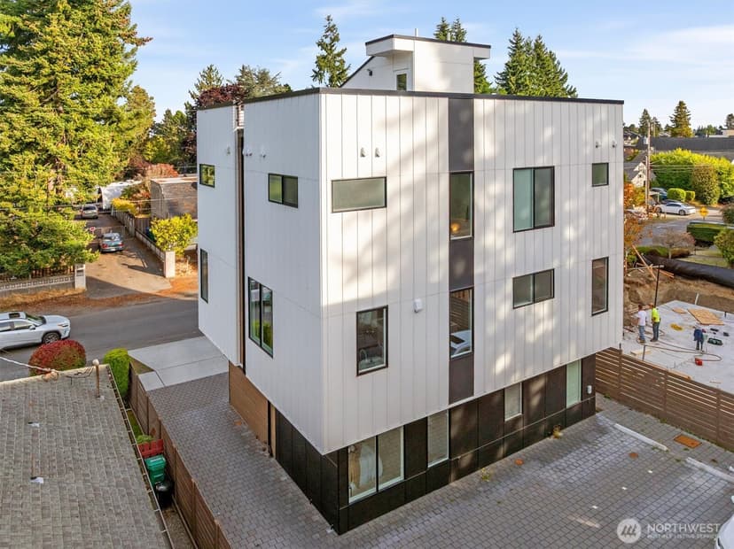 Property photo for 8541 14th Avenue NW #B, Seattle photo 31