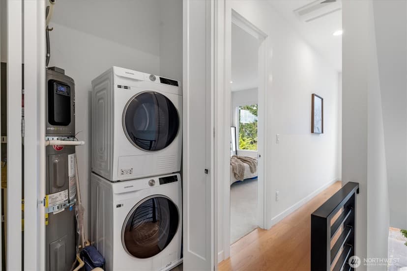Property photo for 8541 14th Avenue NW #B, Seattle photo 19