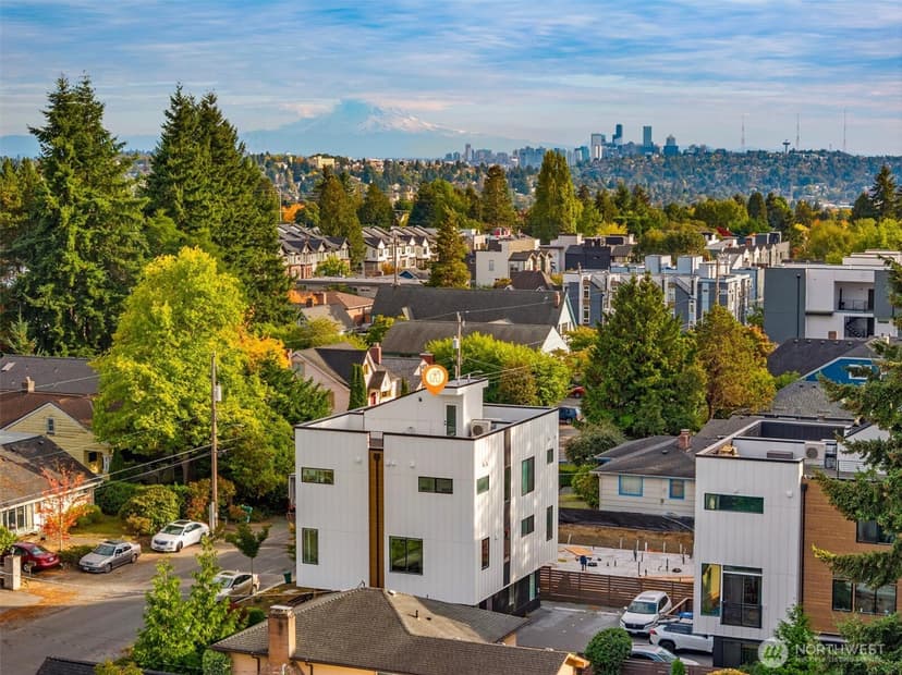 Property photo for 8541 14th Avenue NW #B, Seattle photo 32