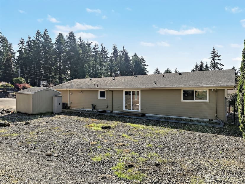 Property photo for 4324 108th Avenue E, Edgewood photo 23