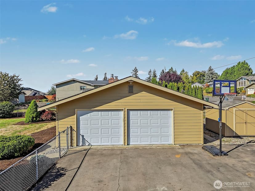 Property photo for 4324 108th Avenue E, Edgewood photo 20