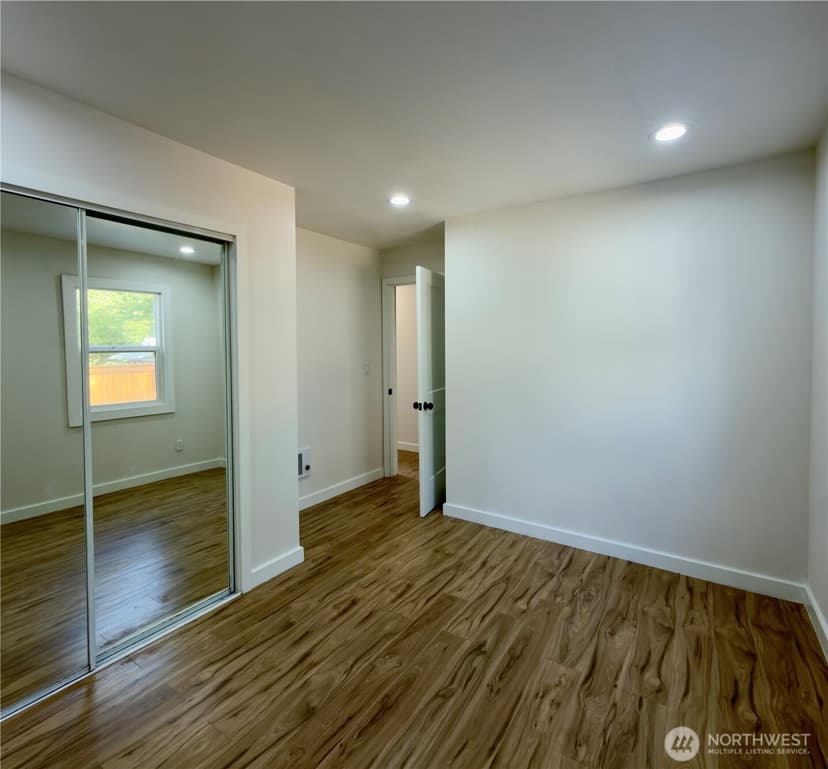 Property photo for 608 SW 142nd Street, Burien photo 15
