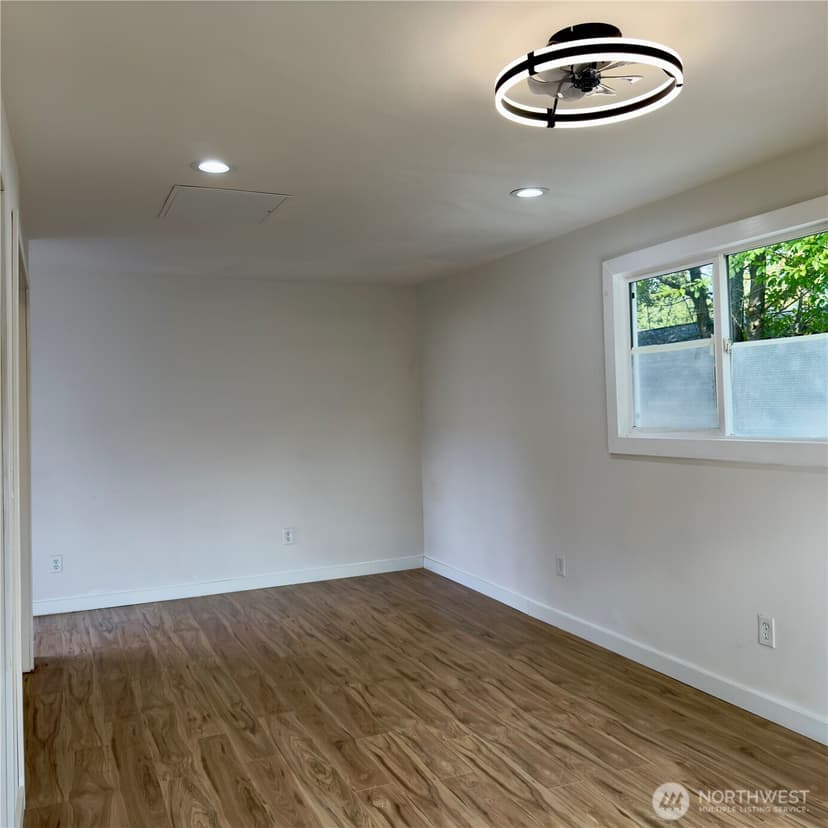 Property photo for 608 SW 142nd Street, Burien photo 17