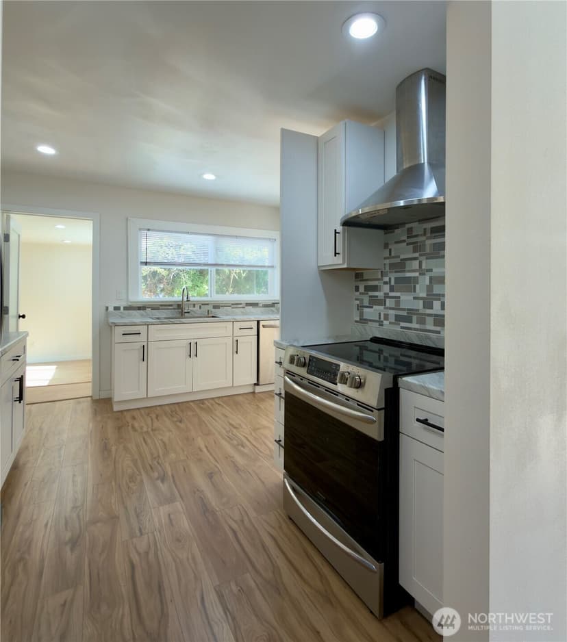 Property photo for 608 SW 142nd Street, Burien photo 10