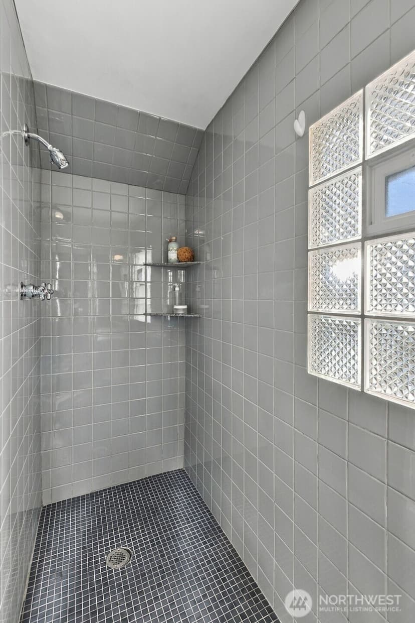 Property photo for 1207 NE 80th Street, Seattle photo 30