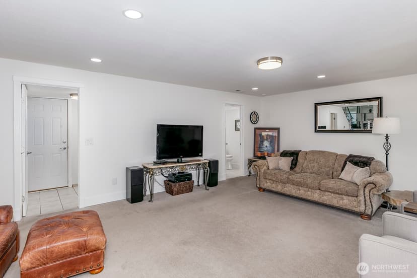 Property photo for 14511 28th Drive SE, Mill Creek photo 18