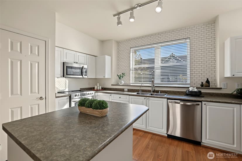 Property photo for 3116 164th Street SW #1405, Lynnwood photo 7
