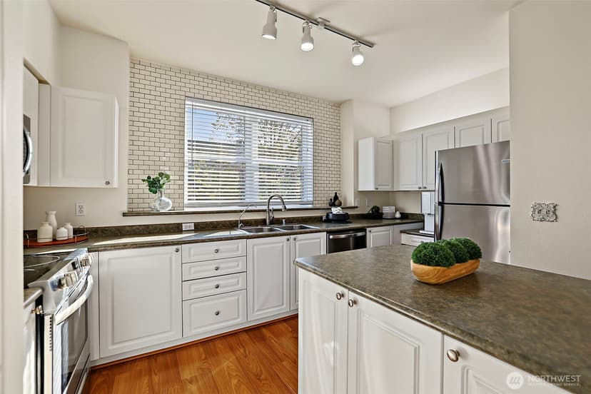 Property photo for 3116 164th Street SW #1405, Lynnwood photo 5