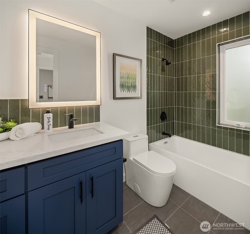 Property photo for 532 W Barrett Street, Seattle photo 16