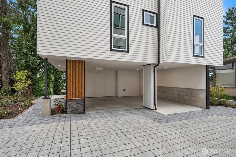 Property photo for 532 W Barrett Street, Seattle photo 21