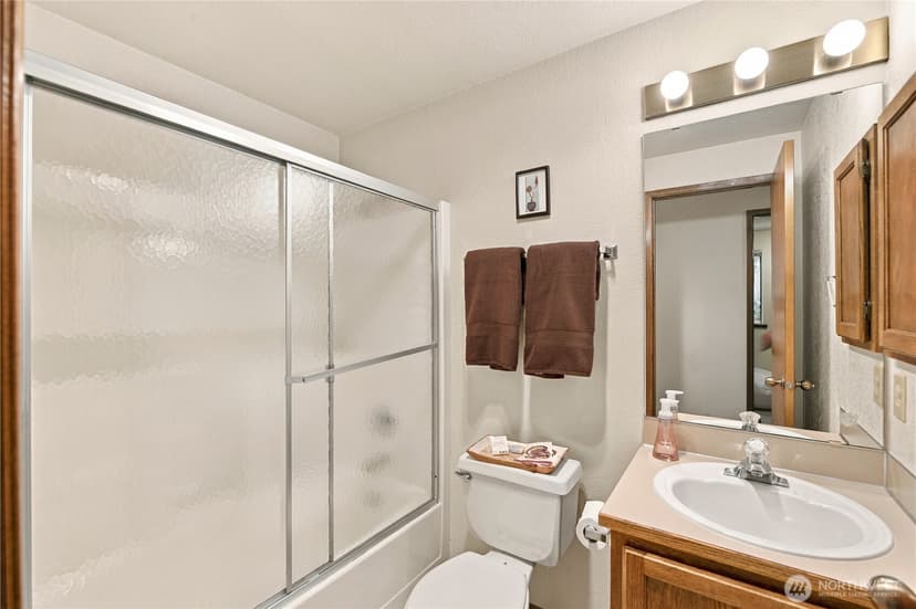 Property photo for 2028 155th Avenue SE, Snohomish photo 10