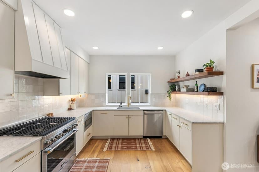 Property photo for 2815 E Denny Way, Seattle photo 15