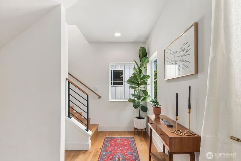 Property photo for 2815 E Denny Way, Seattle photo 7