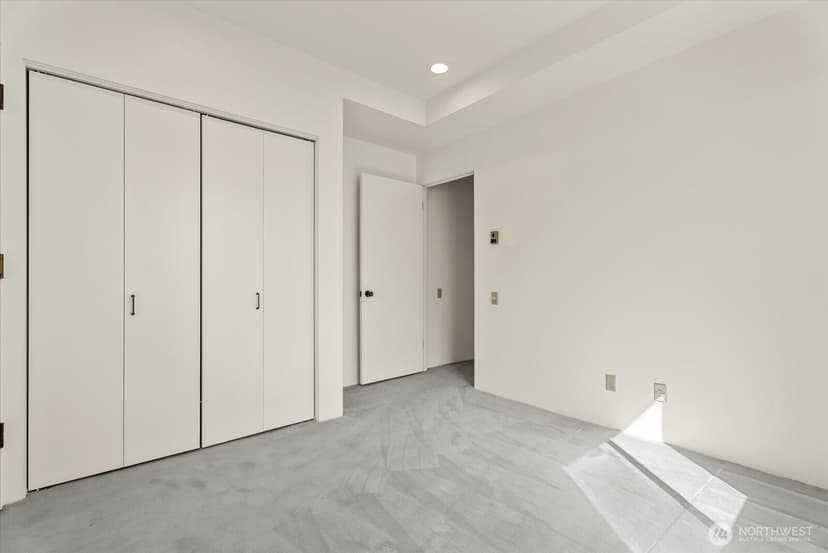 Property photo for 3089 Alki Avenue SW #2, Seattle photo 26