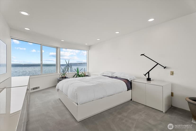 Property photo for 3089 Alki Avenue SW #2, Seattle photo 17