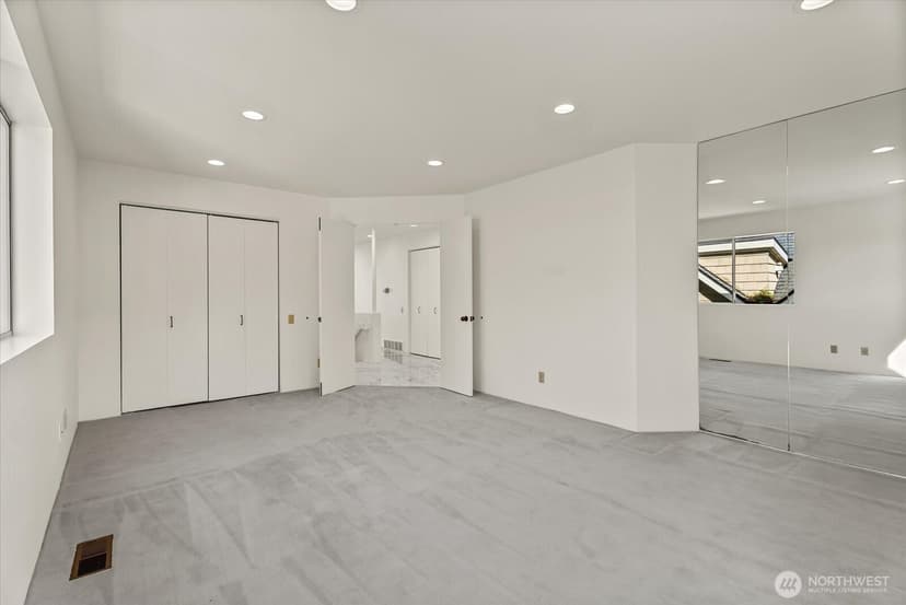 Property photo for 3089 Alki Avenue SW #2, Seattle photo 22