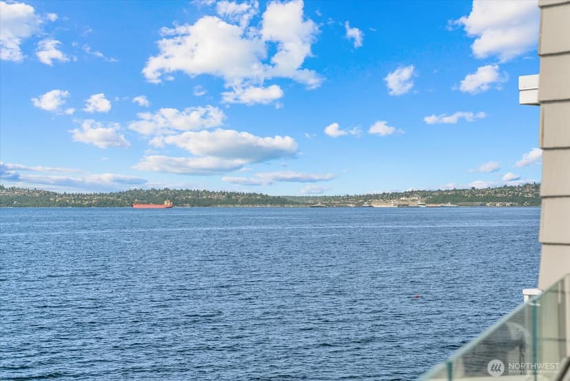 Property photo for 3089 Alki Avenue SW #2, Seattle photo 32