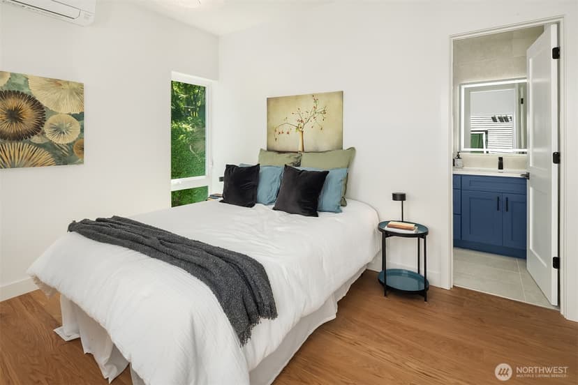Property photo for 534 W Barrett Street, Seattle photo 18