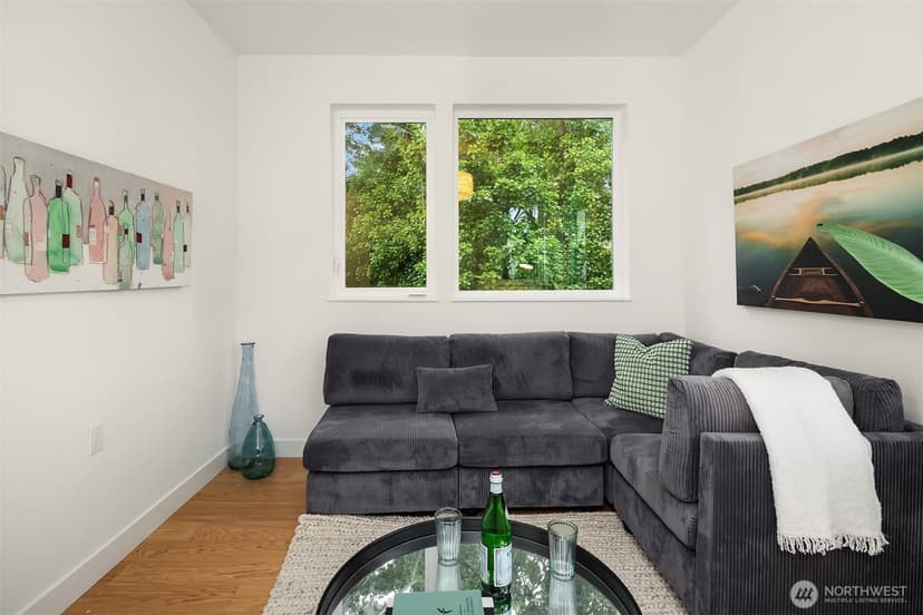 Property photo for 534 W Barrett Street, Seattle photo 12