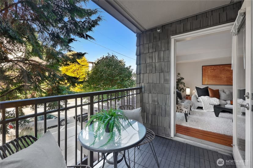 Property photo for 3015 SW Avalon Way #204, Seattle photo 19
