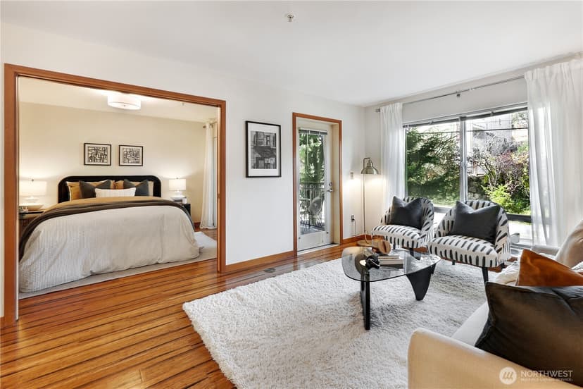 Property photo for 3015 SW Avalon Way #204, Seattle photo 15