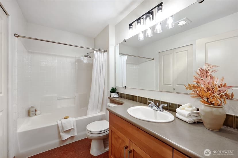 Property photo for 3015 SW Avalon Way #204, Seattle photo 21