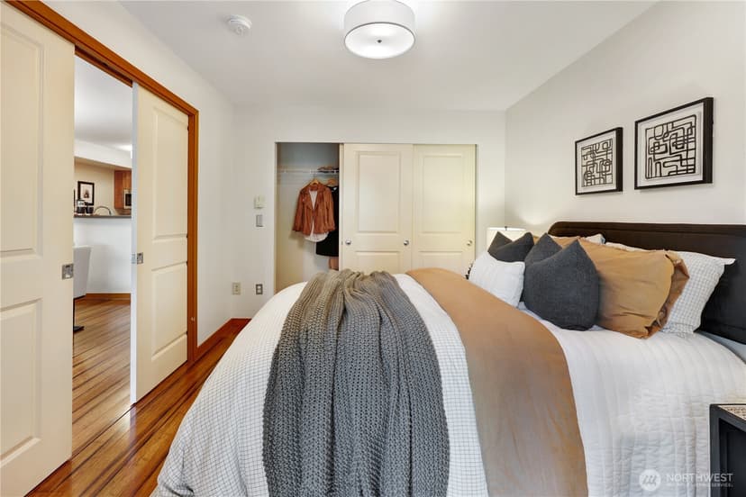 Property photo for 3015 SW Avalon Way #204, Seattle photo 16