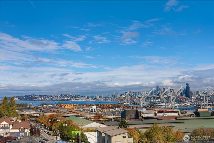 Property photo for 3015 SW Avalon Way #204, Seattle photo 28