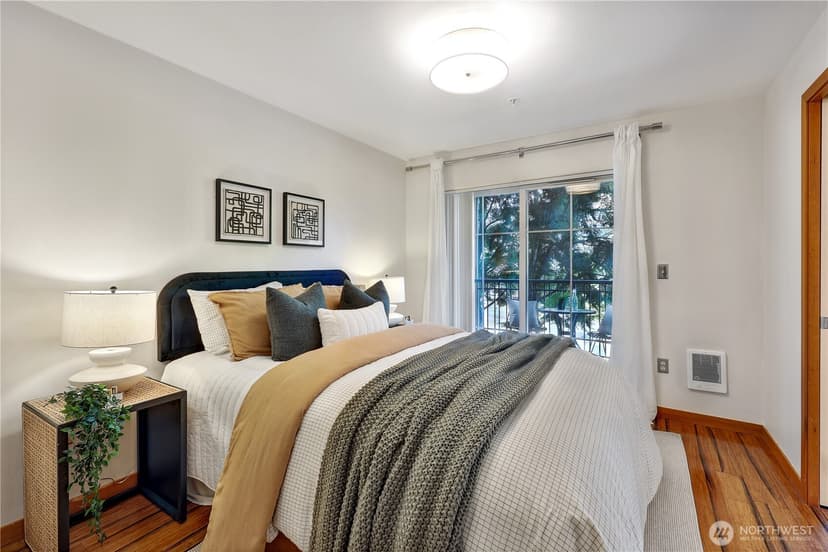 Property photo for 3015 SW Avalon Way #204, Seattle photo 18