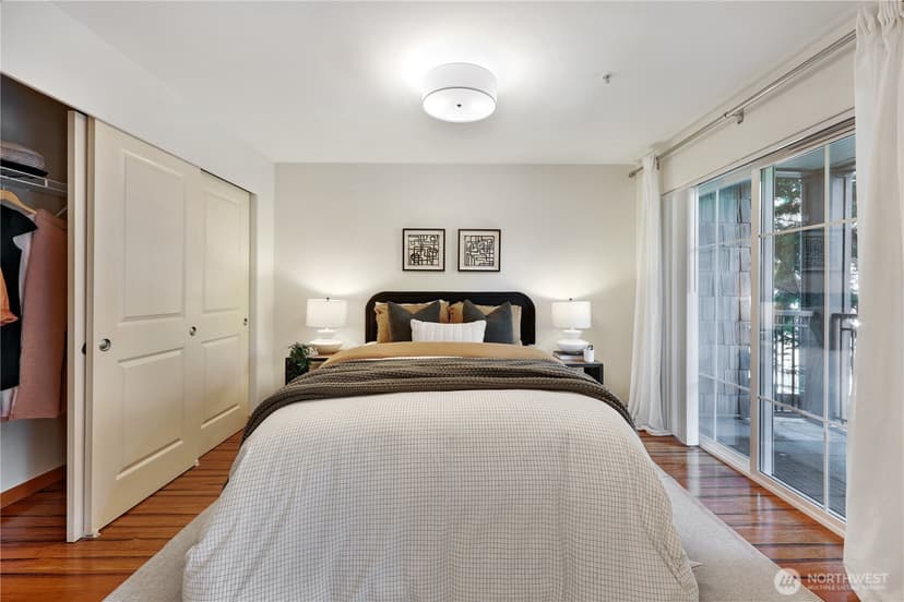 Property photo for 3015 SW Avalon Way #204, Seattle photo 17