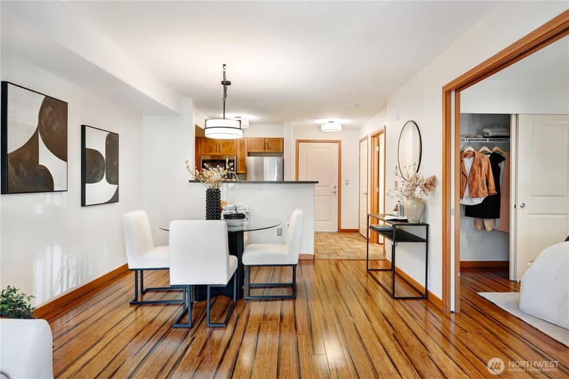 Property photo for 3015 SW Avalon Way #204, Seattle photo 14